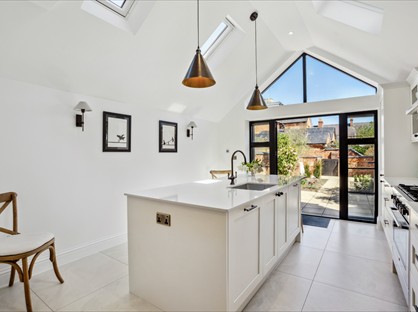 3 Bed Terraced House, Grove Road, RG9