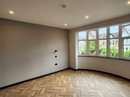 Studio Flat, Valley Road, SW16