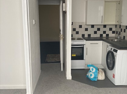 Studio Flat, Kenwood House, TQ5