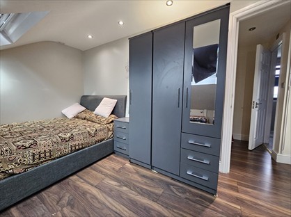 1 Bed Flat, Dawlish Drive, IG3