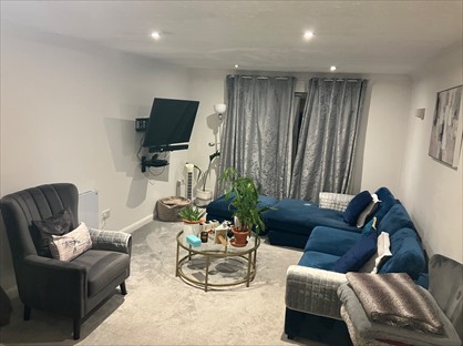 2 Bed Flat, Cobham Gate, KT11