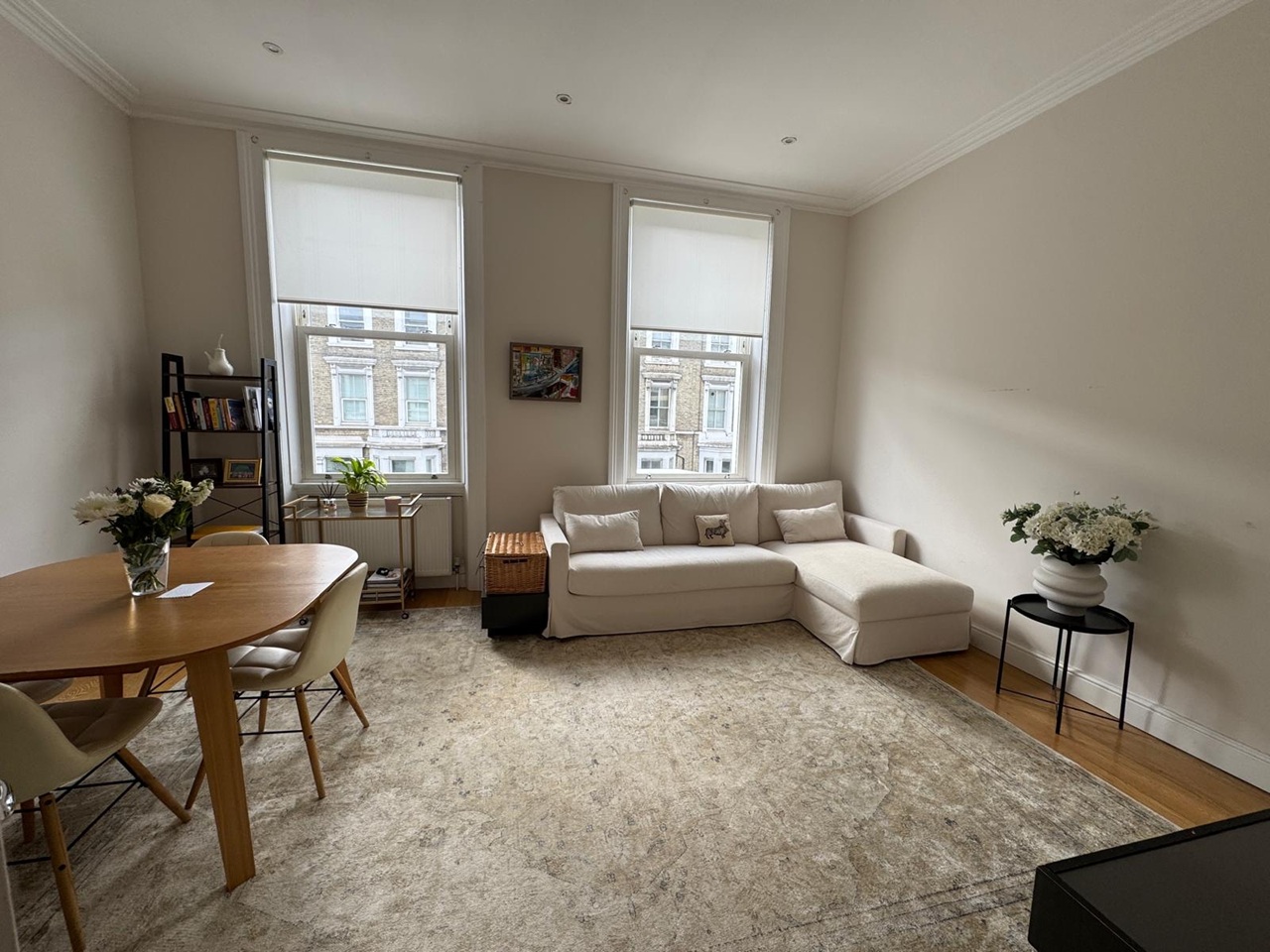 2 Bed Flat, Finborough Road, SW10 photo 3
