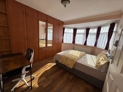 Room in a Shared House, Stayton Road, SM1