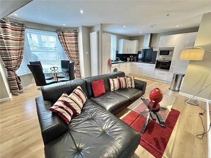 2 Bed Flat, Belgrave Terrace, AB25