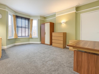 Room in a Shared House, Desborough Road, HP11