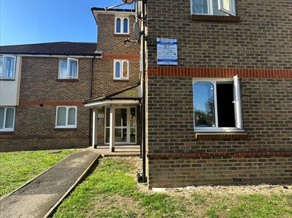2 Bed Flat, Stirling Grove, TW3