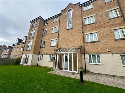 2 Bed Flat, Sandhill Close, BD8