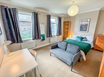 Room in a Shared House, Freemasons Road, CR0