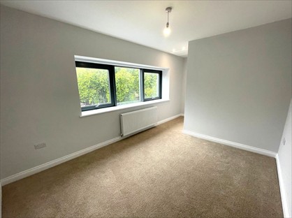 1 Bed Flat, Westgate, WF1