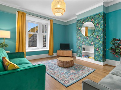 2 Bed Flat, Clinton Place, BN25