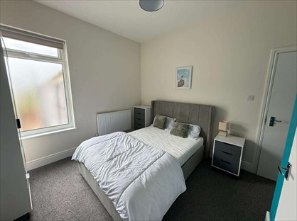 Room in a Shared House, Grimsby Road, DN35