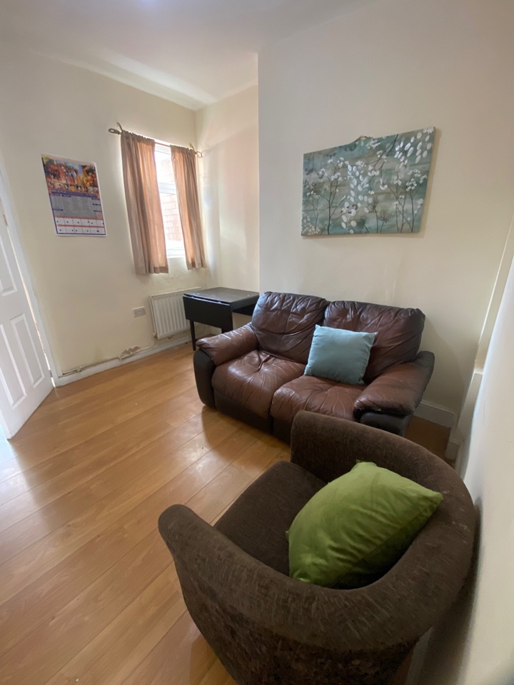 3 Bed Terraced House, Caludon Road, CV2