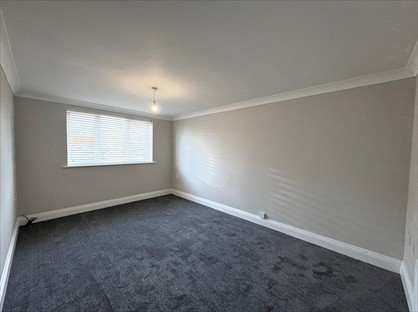 2 Bed Flat, St. Georges Court, BH12