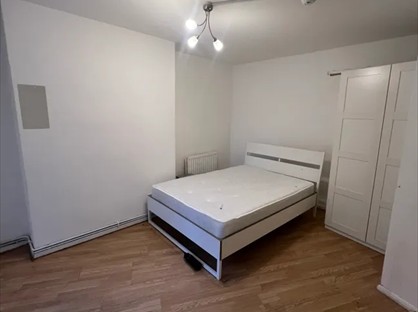 Room in a Shared Flat, Butts Court, LS1