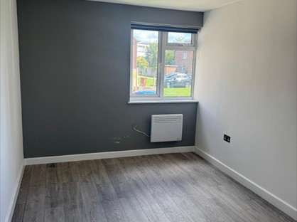 6 Bed Terraced House, Holly Drive, EN6