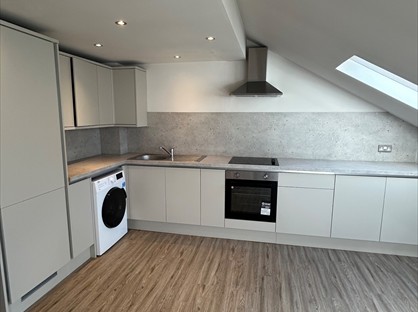 2 Bed Flat, Woodland Lane, LS7