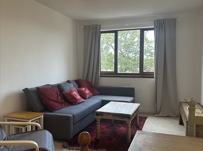 2 Bed Flat, Hawthornden Place, EH7