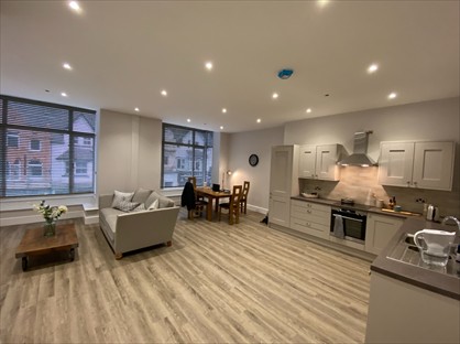 2 Bed Flat, Station Road, LL29