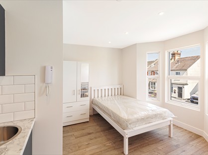 Studio Flat, Christchurch Road, HP2