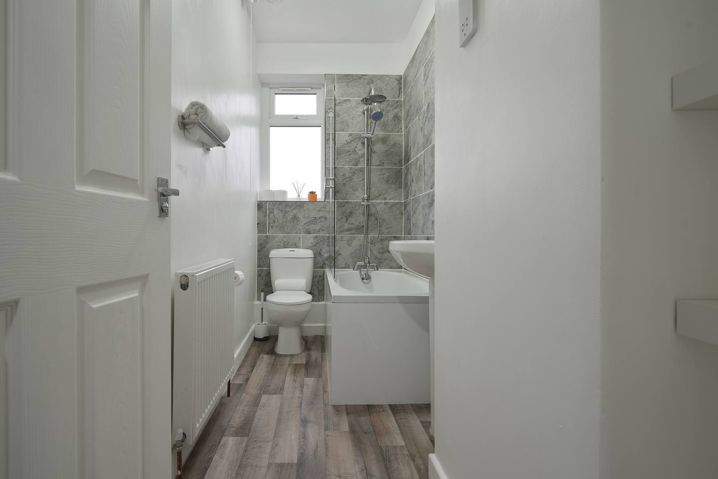 Additional image 8 of Room in a Shared House, Myrtle Road, S2, N1 7GU