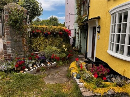 3 Bed Terraced House, St Mary's Square, TQ5