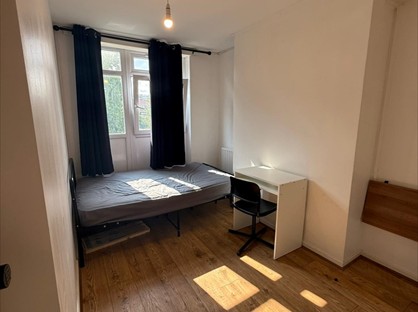 1 Bed Flat, Devons Road, E3