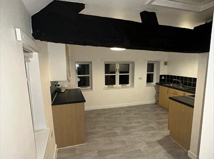 2 Bed Flat, West Street, HR6