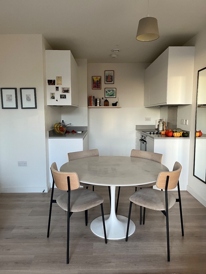 London - 1 Bed Flat, Varcoe Road, SE16 - To Rent Now for £1,480.00 p/m