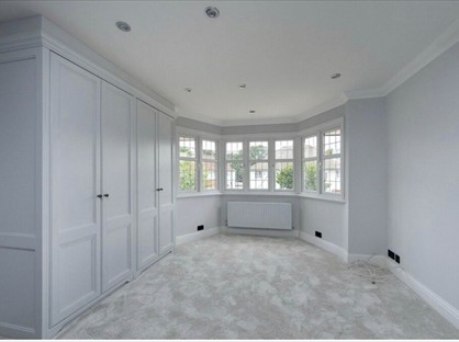 4 Bed Semi-Detached House, Oxford Crescent, KT3