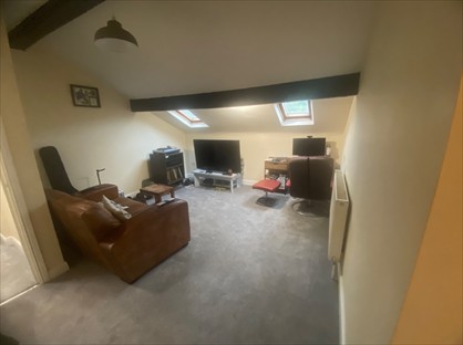 2 Bed Flat, Town Hall Street, HX6