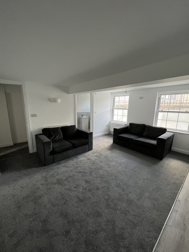 Ramsgate - 1 Bed Flat, Albert Street, CT11 - To Rent Now for £850.00 p/m