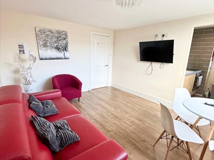 1 Bed Flat, Marmaduke Street, L7