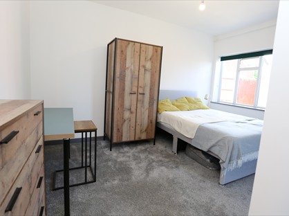 Room in a Shared House, Thames Road, WS3