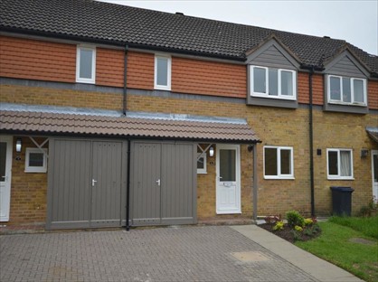 3 Bed Terraced House, Sevastopol Place, CT1