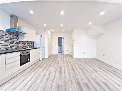 2 Bed Flat, West Green Road, N15