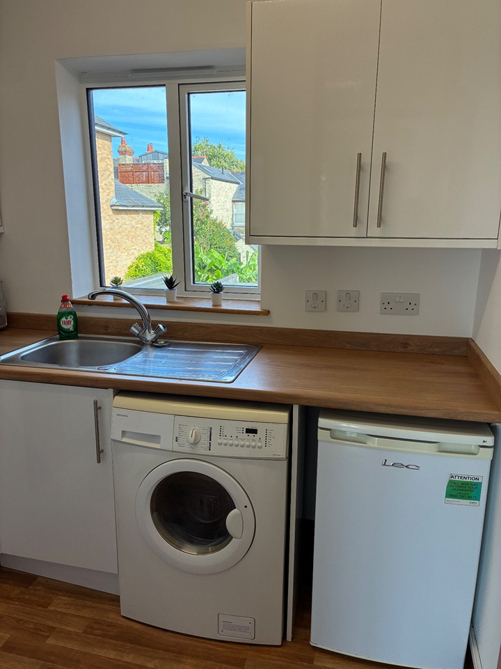 2 Bed Flat, Honey Hill Mews, CB3 photo 4