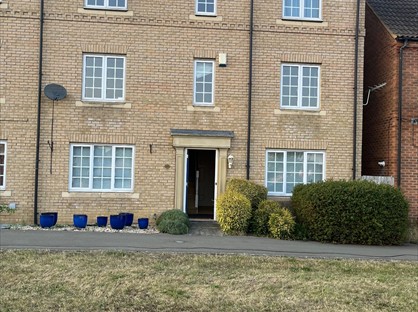 5 bed semi-detached house for rent in 5 Bed Semi-Detached House, Kings Avenue, CB7