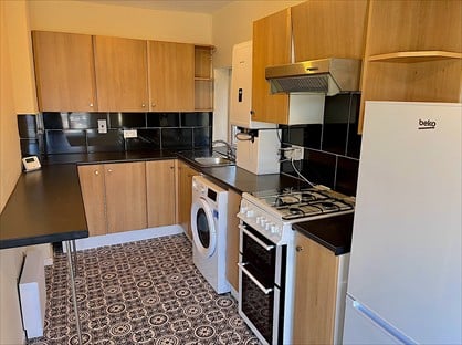 1 Bed Flat, Wilmslow Road, SK9