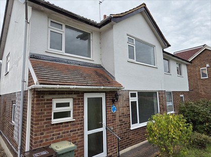 4 Bed Semi-Detached House, Wentworth Close, BR6