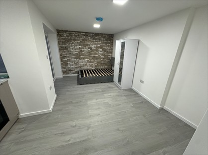 Studio Flat, Redbridge, IG4