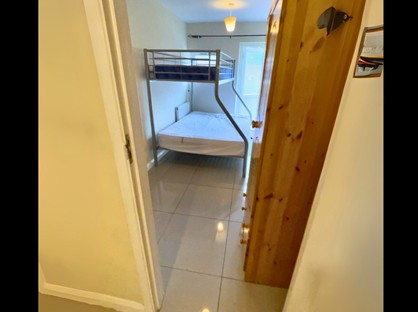 1 Bed Semi-Detached House, Hawthorne Crescent, SL1