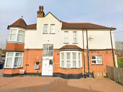 Studio Flat, Pinner Road, HA1