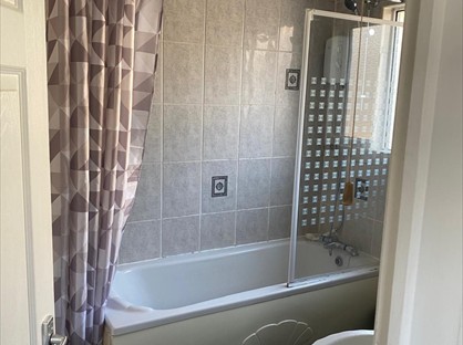 Studio Flat, Dogfield Street, CF24