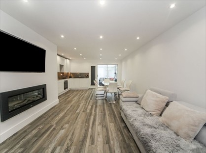 3 Bed Flat, Rosedale, LU5