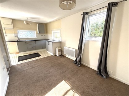 1 Bed Flat, Comberry Cottages, PL31