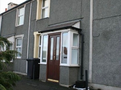 2 Bed Terraced House, Upper Maenan, LL34