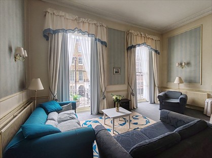 Studio Flat, Gloucester Place, W1U