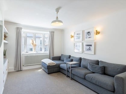 2 Bed Flat, Limerston Street, SW10