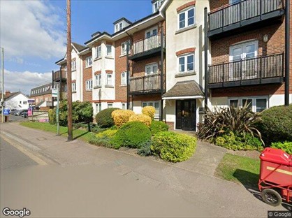 2 Bed Flat, Bourne Place, KT16