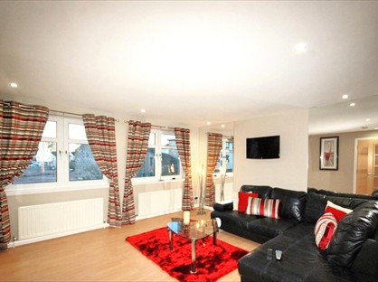 3 Bed Flat, Grandholm Crescent, AB22
